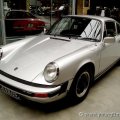 911f